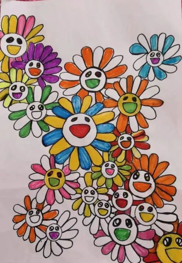 还创作出五彩缤纷,新颖有趣的太阳花绘画作品,一幅幅作品展现了孩子们