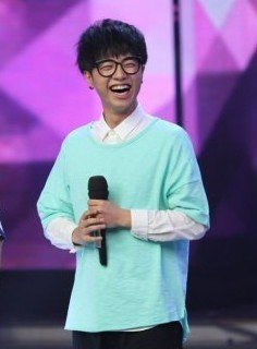 华晨宇回应乐理争议说了什么 承认失误并开始复习知识
