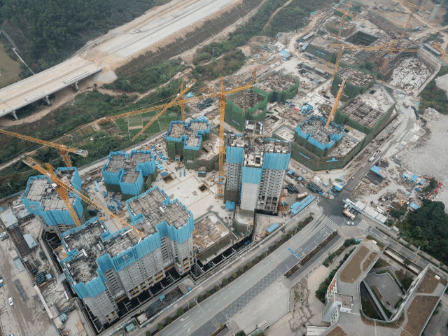 红坳村整村搬迁安置房工程 由光明区建筑工务署负责承担建设,位于光明