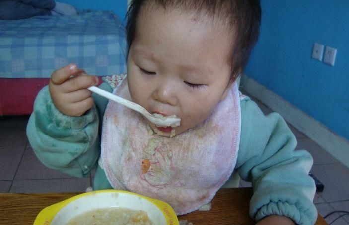 #小儿#家长要知道，3招教你消积食儿科医生：“小儿积食”的3个信号