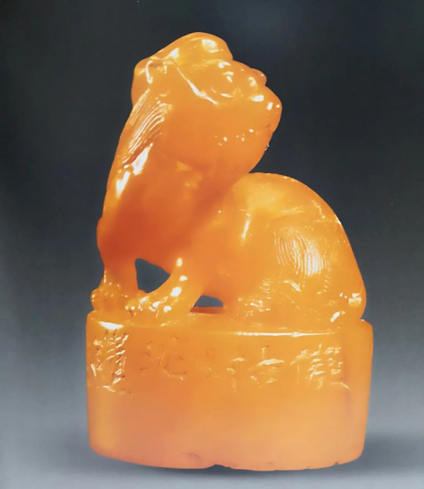 #方田黄#鉴赏|吴昌硕的十二方田黄印：“破古法”而“出己意”，