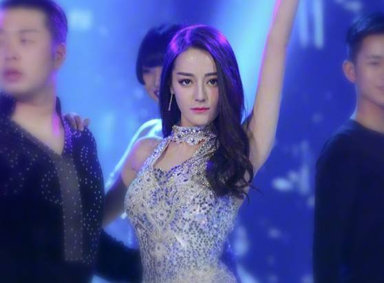 惊艳的校园舞蹈 62f3afba4d044fc69a9cd0e473687658.jpeg