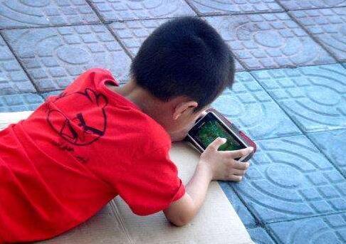 打游戏视频小孩 64e0bdd9172545c69c24f595ec2b956a.jpeg