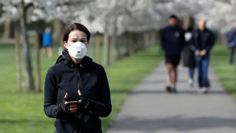 澳洲华人口罩_戴口罩的卡通图片