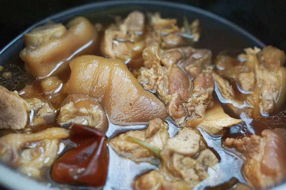 猪脚怎么做才会软糯不油腻 8617e88121a44fb3b8573d0a9f768f9c.png