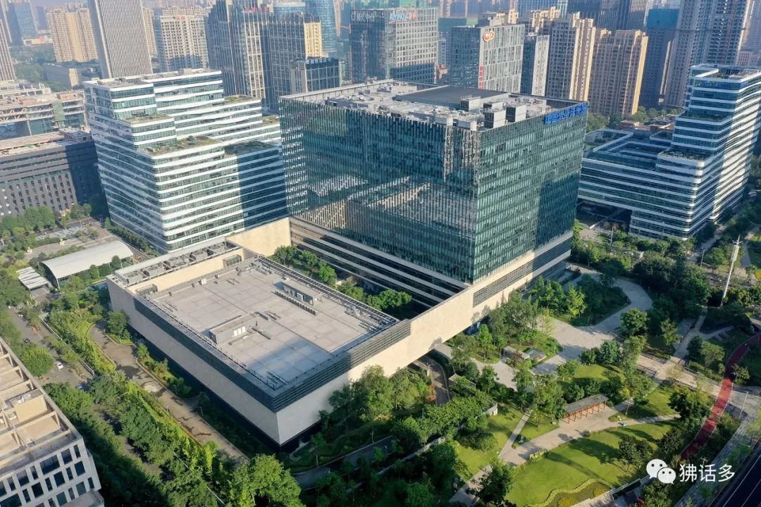 数据中心建筑图片高清 a607e43bc40f496199608d91a65ac8eb.jpeg