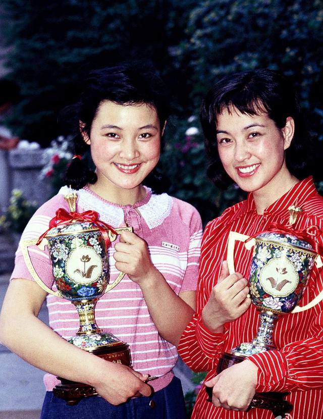 陈冲二婚幸福老来得女，却因“转让”领养的双