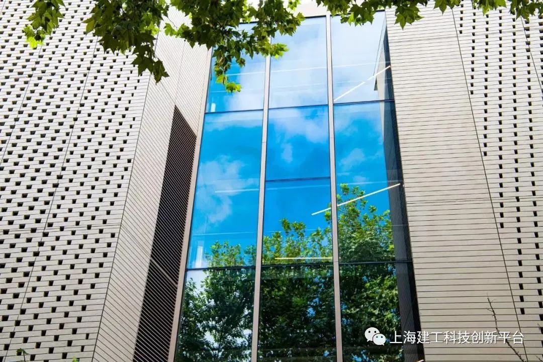 上海建工装饰集团倾力打造uhpc外幕墙建筑