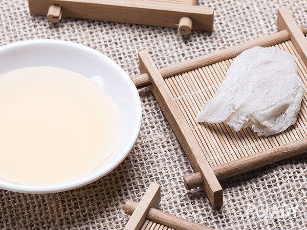 白燕是否越白越好?_燕窝