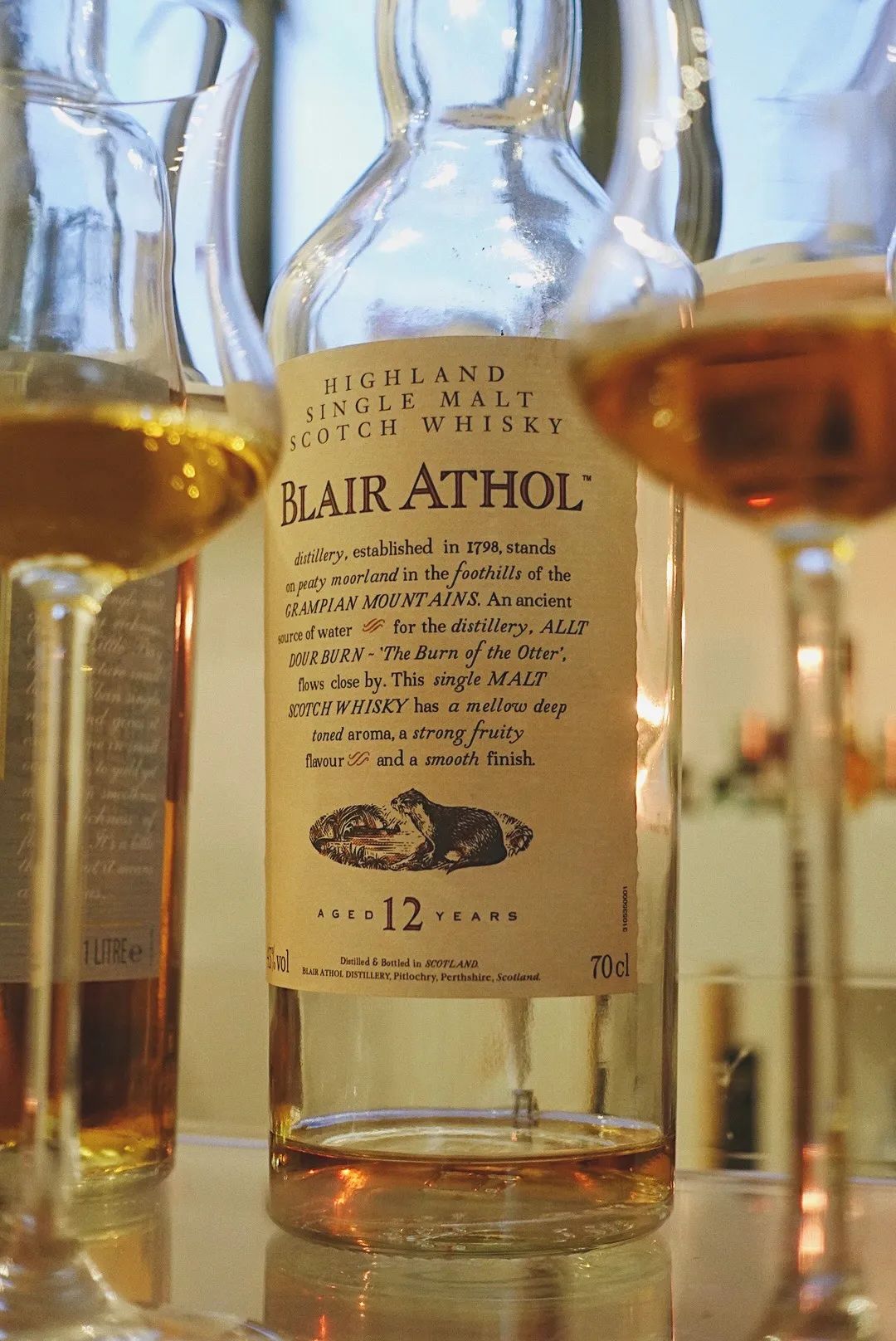 这四瓶里我最喜欢的一瓶 blair athol 12年,是diageo花鸟系列中的