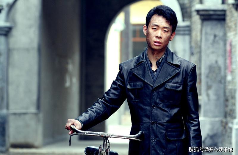 原创张译常出演瘸腿角色被调侃国家一级瘸腿表演艺术家幽默回复