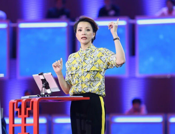 中国诗词大会董卿 3d7a7a20d1bc4f139ebdb6430390a1a9.png