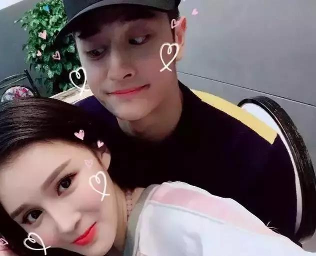 网红@不爱网红了？赵本山儿子恋上妹妹助理?