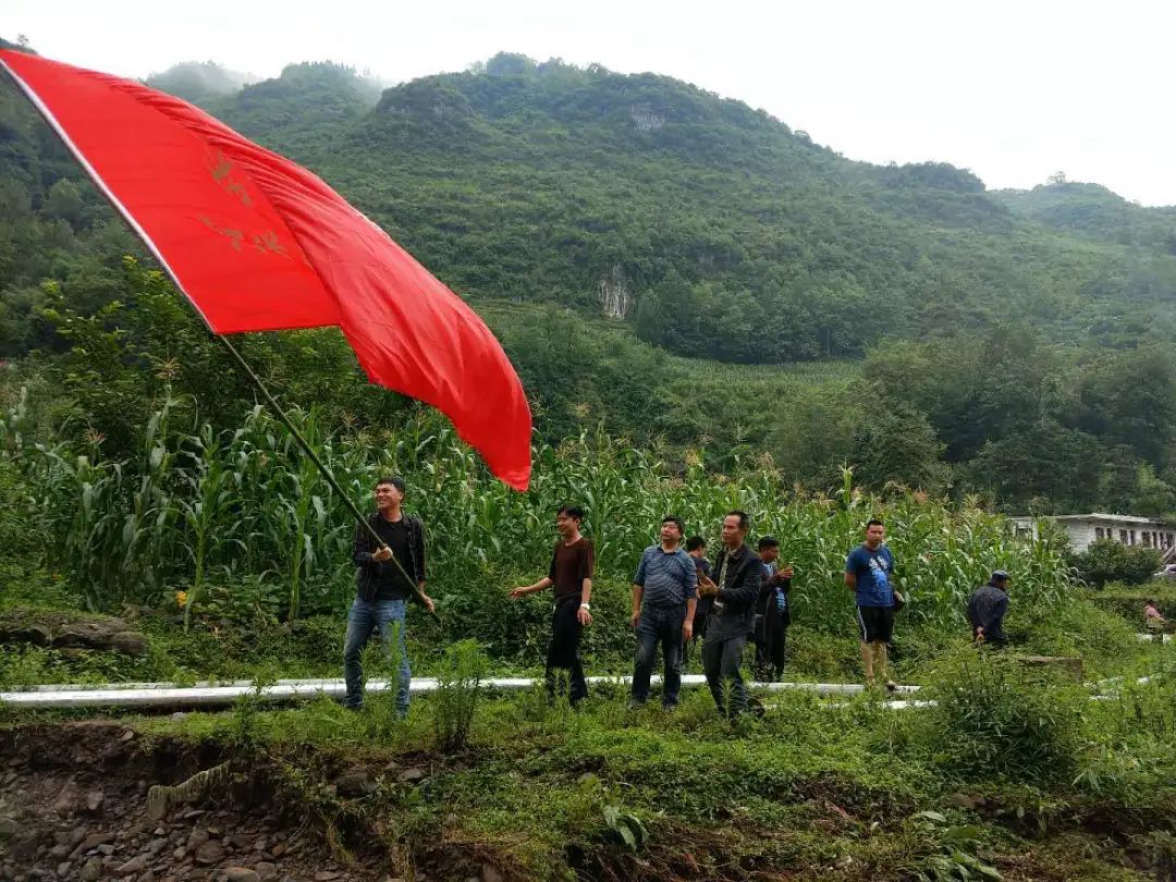 被百姓称为水管家贵州一基层水利站长生命定格在52岁