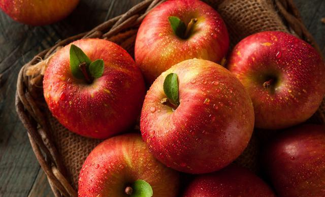 苹果和什么搭配煮水能健脾胃 7d3d28ef396d45fb8b45c89552e98536.jpeg