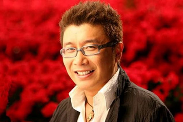 他一首歌赚2.4亿，四次上春晚，后被公司雪藏，