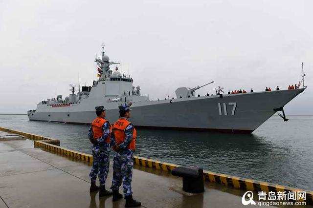 由导弹驱逐舰西宁舰,导弹护卫舰潍坊舰和综合补给舰可可西里湖舰组成