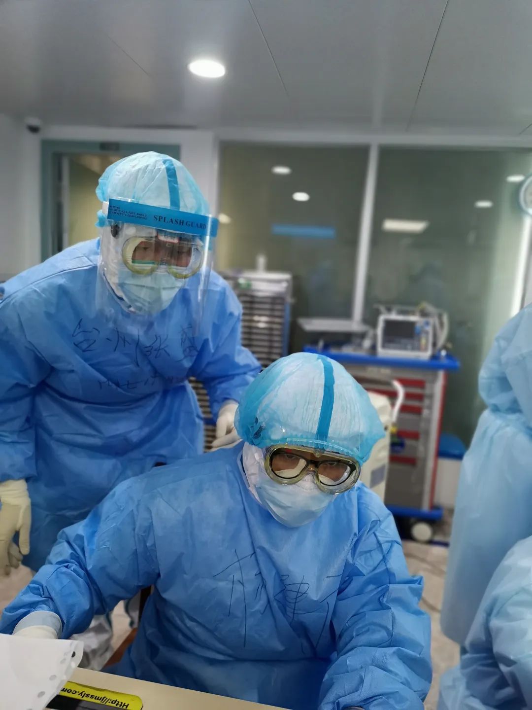 一位援鄂医生的抗疫实录:icu里那些绝望的患者