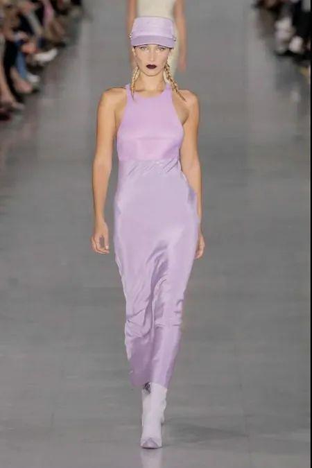 【时尚】让女装气质秒变高级的面料轻奢流光2021春夏女装面料