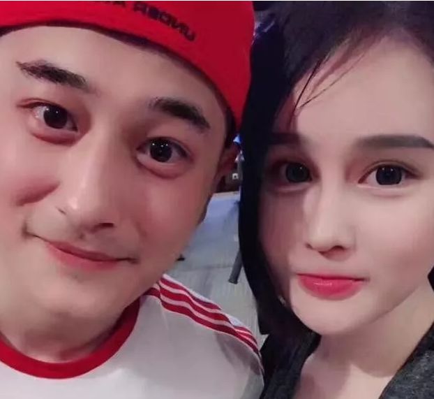 网红@不爱网红了？赵本山儿子恋上妹妹助理?