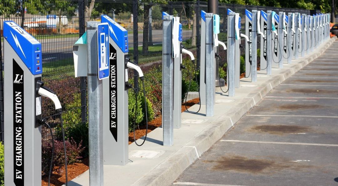 理想充电桩是什么牌子的 f862d10cb39b41ee903ca82b91782f8a.jpeg