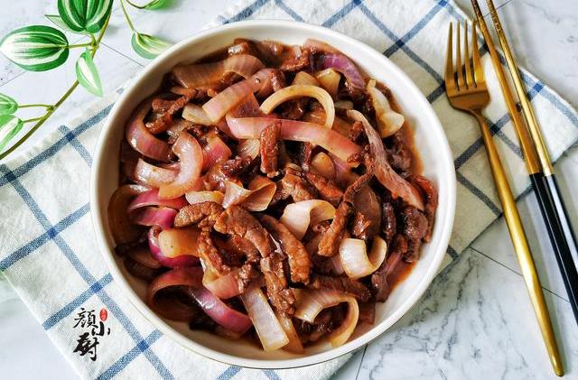 牛肉怎么炒好吃又嫩不加生粉 1415c0348b744d1eb25bc5119bdeb882.jpeg