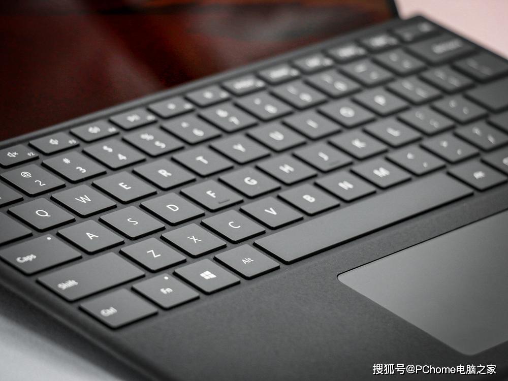 原创             超便携轻办公利器 微软Surface Pro X评测