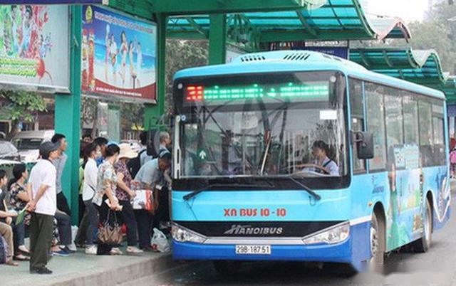 越南疫情局势日益复杂河内市计划关停近80的公交线路