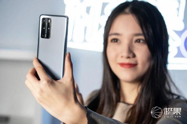 最彪悍摄影「怪兽」杀到！“大杯”华为P40 Pro：