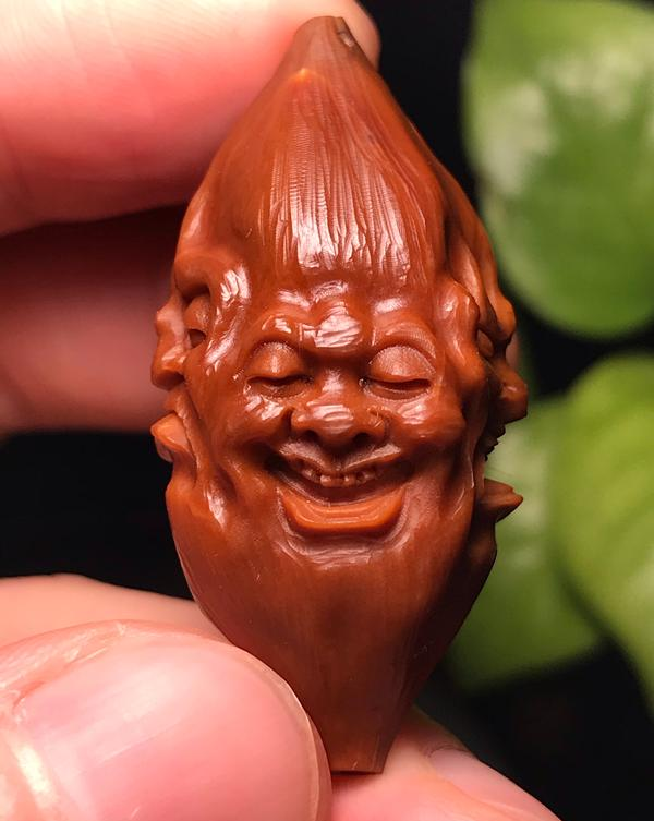 橄榄核雕