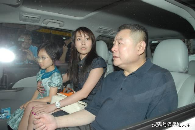分手卖债？港媒曝吕丽君“豪赌”亏损20亿，刘銮