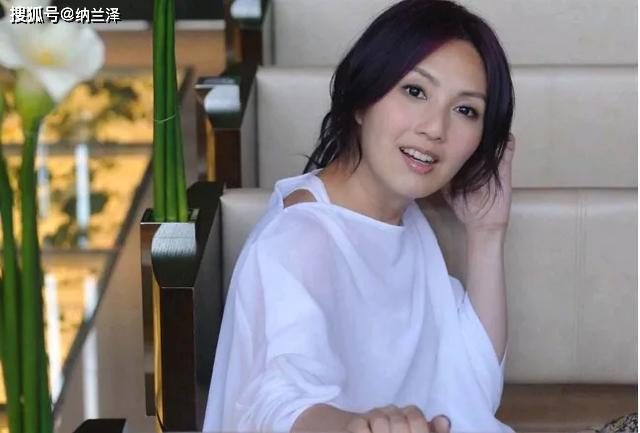 人美心善的大笑姑婆杨千嬅，主动隔离在家，以