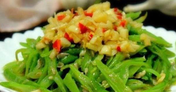 芹菜炒牛肉的家常做法不辣 77efb8425f63403ea6eef83e32edf6b1.jpeg