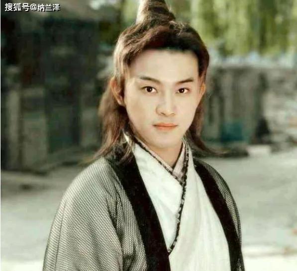 胡可晒安吉照称想念没长胖的儿子，儿子长肉老