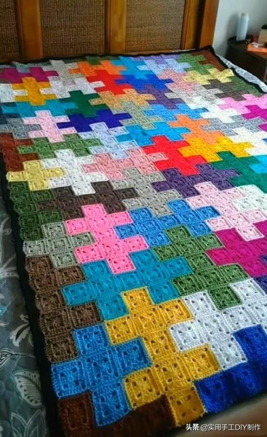 「针织作品」30款手工编织的床单和被罩,欣赏一下就可以了!