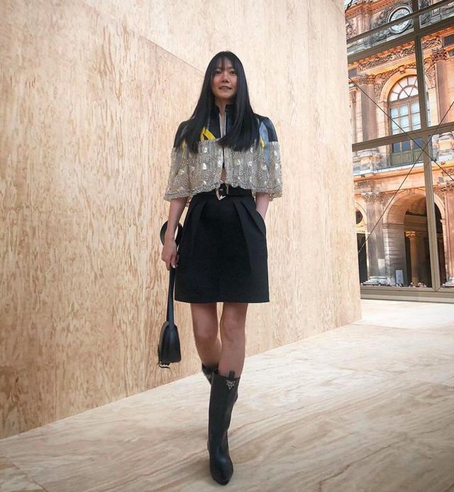 【李尸】医女私下好时髦！《李尸朝鲜》裴斗娜3招穿搭术改善宽肩、骨架大