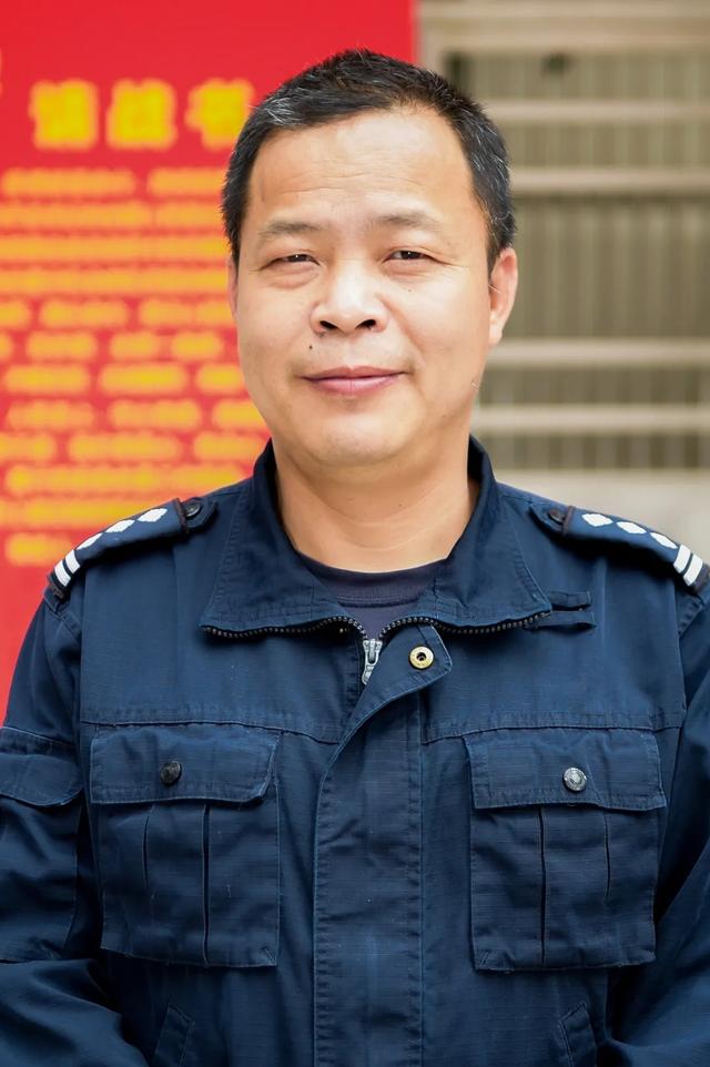 17年后，他再次站在战“疫”一线