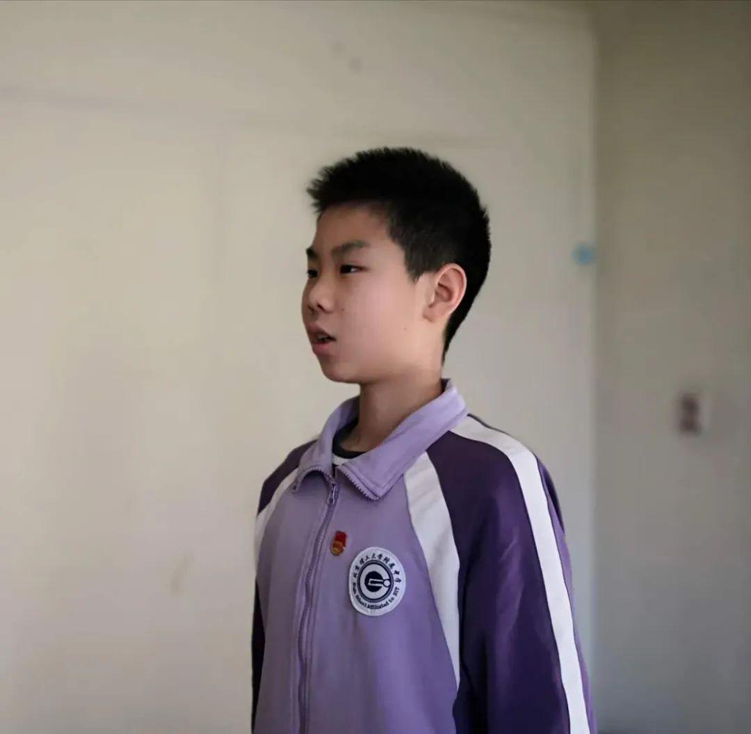 唱国歌护国旗这就是中国青年的样子北京理工附中学子抗疫不忘爱国之心