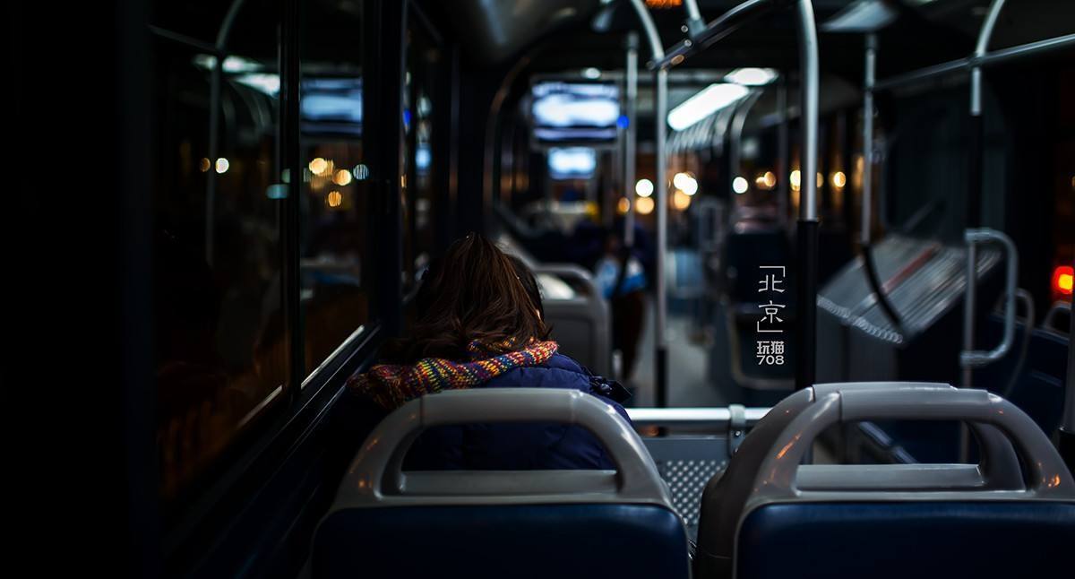 梦境的启示，5路小公共汽车上的离别与自我反思