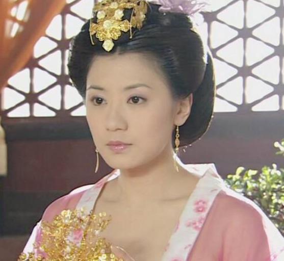 2020年，我终于看到贾静雯的古装了