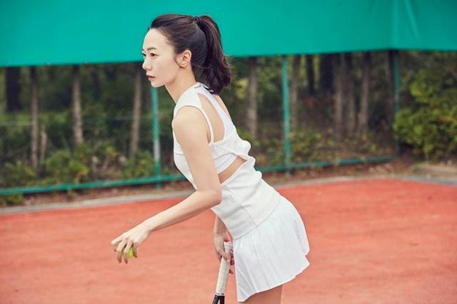 【李尸】医女私下好时髦！《李尸朝鲜》裴斗娜3招穿搭术改善宽肩、骨架大