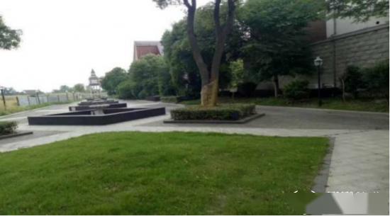 绿地南通中山铂邸事故当场死亡一人 董事长张玉