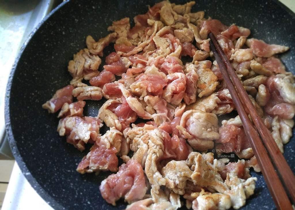 猪肉如何炒不粘锅 145957ea05c2437ea07b1da136b7518c.jpeg