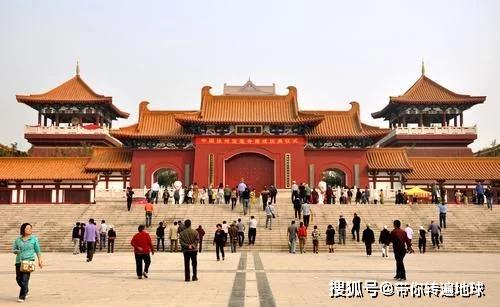 徐州香火最旺的寺庙,拥有千年历史,有国内最大的大雄宝殿