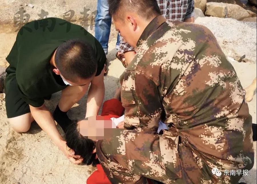 福建一女子驾车冲入海中 车内4岁男童不幸身亡