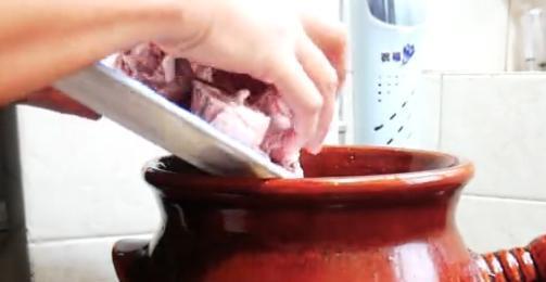 除老人味用什么方法最适宜 2b50b1629e104d6898d22b8e003c8bec.jpeg