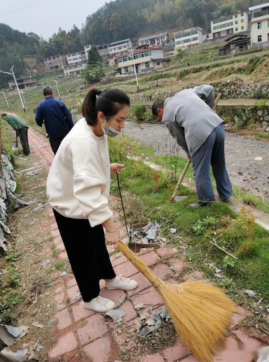 梅山镇人口_福建省南安市梅山镇在哪个县(3)