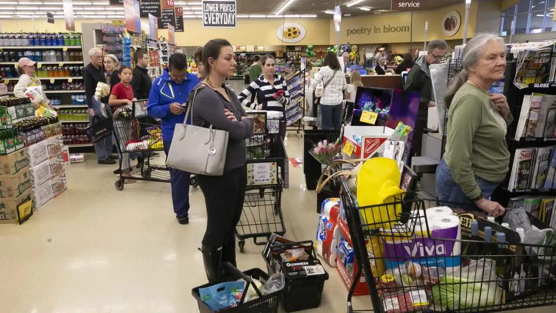 美国各大超市新政策:增加老年人购物时段,请大家去超市避开这些时间