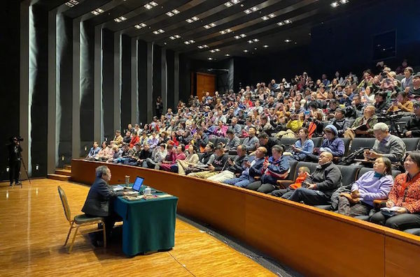 「卜甲」刘一曼：我所亲身经历的殷墟考古与甲骨文重要发现，