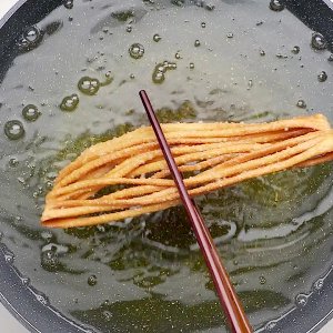 炸馓子的做法名门泽佳
